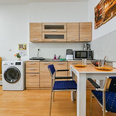 Cozy Apartment In Central 소피아 외부 사진