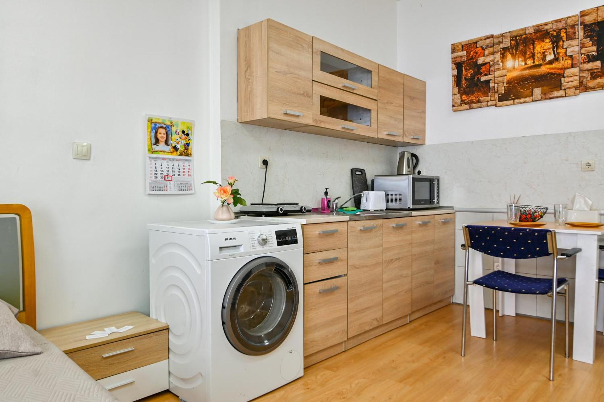 Cozy Apartment In Central 소피아 외부 사진