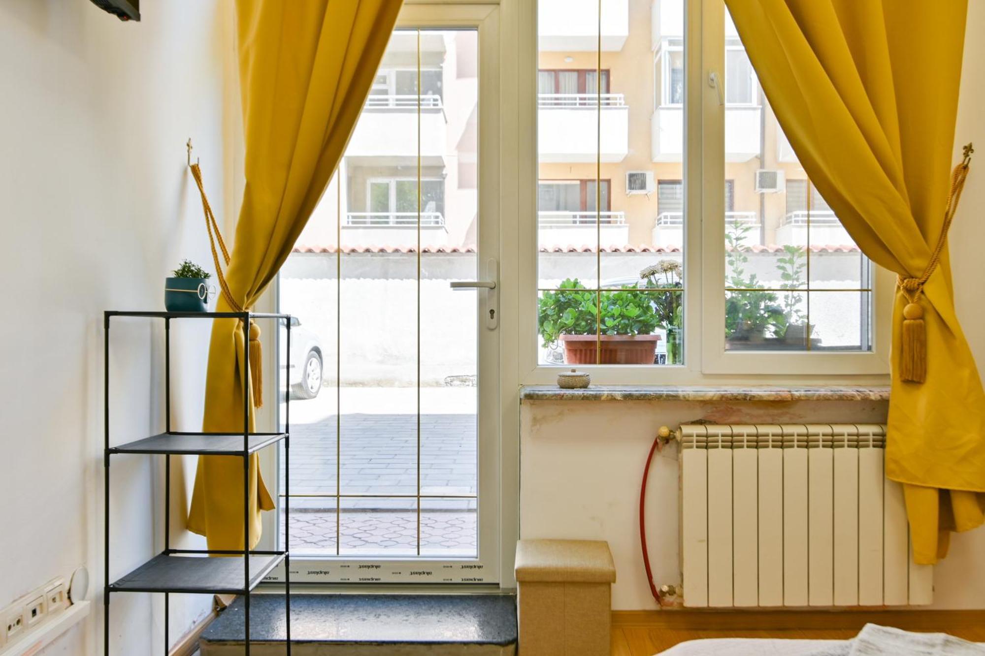 Cozy Apartment In Central 소피아 외부 사진